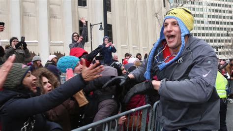 7 Reasons Why Patriots Rob Gronkowski Is Hollywoods New Favorite