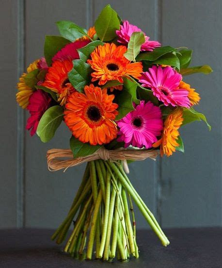 20 Simple And Beautiful Flower Bouquet Designs 2023 In 2023 Gerbera