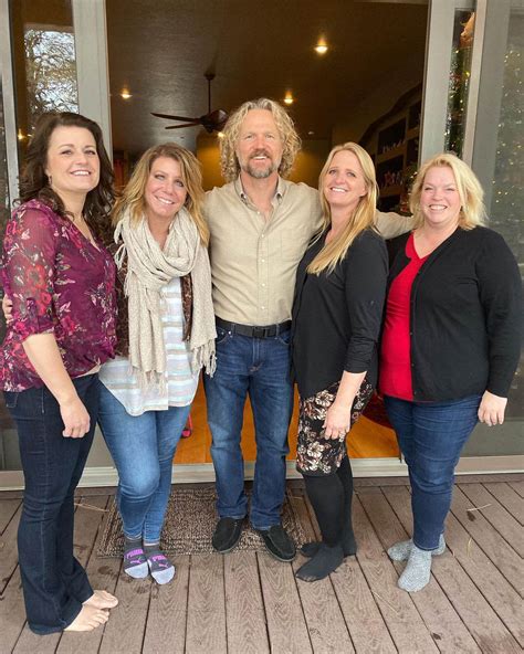 Sister Wives Fans Slam Robyn Browns Treatment Of The Other Wives After