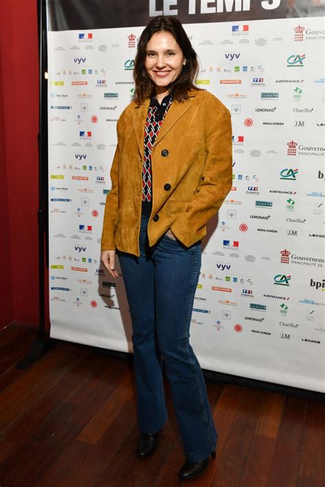 Imagesize = img_capt = virginie ledoyen in 2000, at the press conference for the beach birthdate = birth date and age. VIRGINIE LEDOYEN at Le Temps Presse Festival in Paris 01 ...