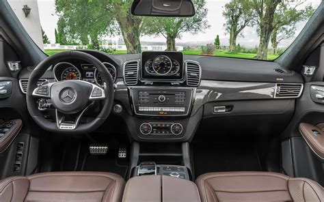 Mercedes Amg Gls 63 2023 2024 цена и характеристики фотографии и обзор