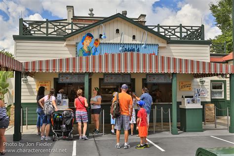 Rosies All American Cafe At Disney Character Central