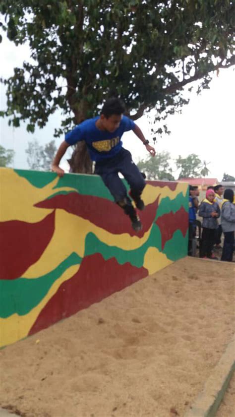 Pengakap, kadet pandu puteri, bsmm, puteri islam dan krs. Sekolah Rendah Islam Kluang - Perokok n