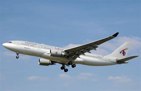 Fileqatarairwaysa330 200a7 Acfarp Wikipedia