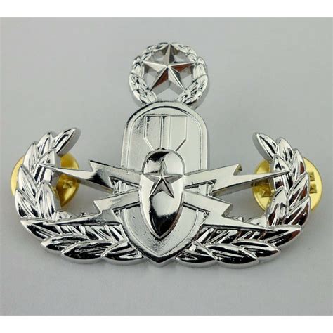 Us Army Master Explosive Ordnance Disposal Eod Badge Pin Us Vietnam