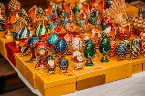 10 Easy To Pack Souvenirs To Buy In Russia