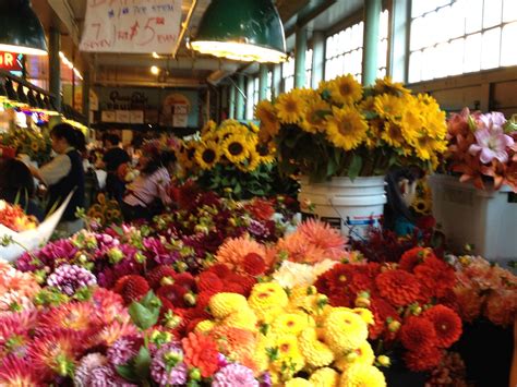 Maybe you would like to learn more about one of these? Seattle's Pike Place Market | Pike place market flowers ...