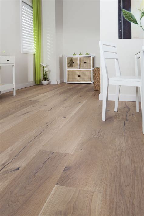 Everything You Need To Know About French Oak Vinyl Plank Flooring