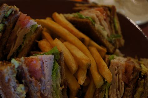 Haven't tried it yet, but it does sound interesting. kruizing with kikukat: August 2012