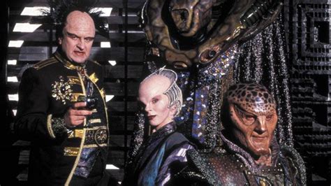 So What Made Babylon 5 So Important And Why Is It Worth Re Watching