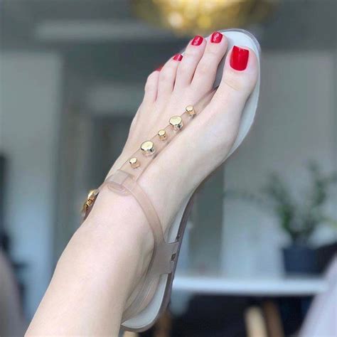 50 Best Ig Feet Pages Instagram Foot Models Page 14 Of 33 Wikigrewal