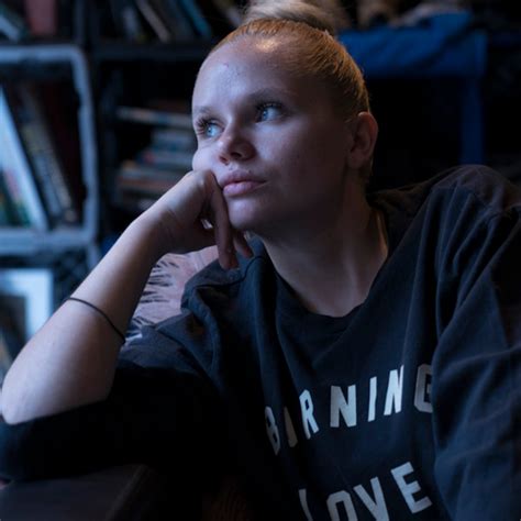 Alli Simpson Confronts Harsh Realities Of Living Homeless E Online Au