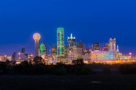 Dallas Skyline Night | Bee Creek Photography - Landscape ...