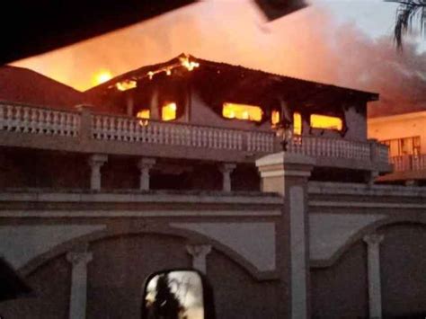 Breaking Walter Magayas Holtel Guest House On Firepictures Zim