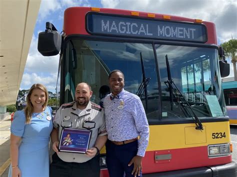 Disney Cast Members Receive 1 Million Mobile Compliments Chip And Company