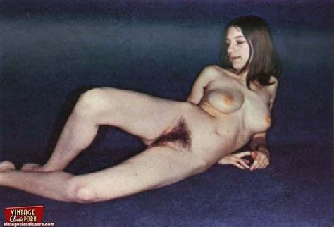 Classic Porn Naked Retro Hippie Ladies Sho Xxx Dessert Picture 6