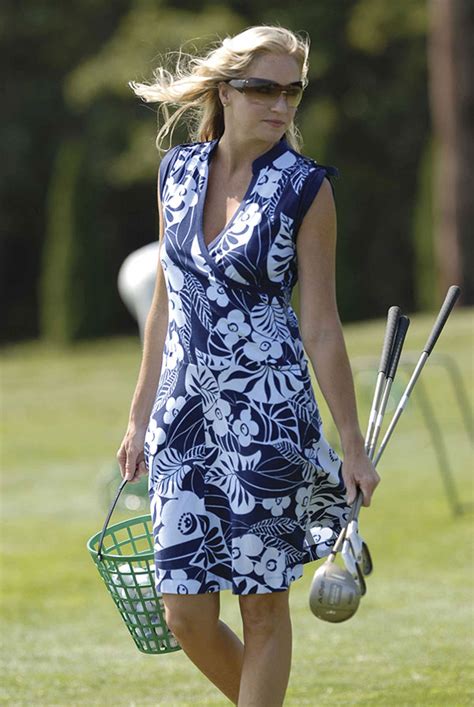 Maui Golf Apparel How To Dress Stylish For Golf