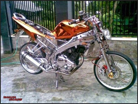 Pemilik lagu di dalam video ini Gambar Modifikasi Vixion Velg Jari Jari Terbaru