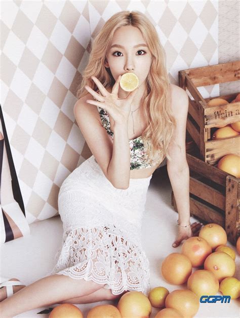 Check Out The Scans From Snsd S 2016 Season S Greetings Calendar
