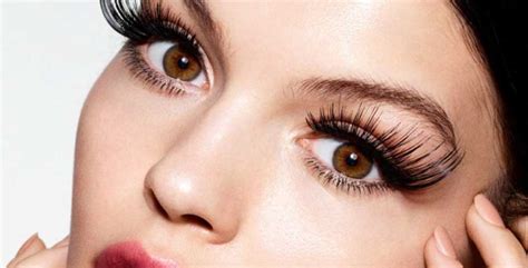 quick tips for using false eyelashes how to quickly use eyelashes
