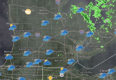 Rain Chances Persist Through Weekend In Metro Detroit What To Expect