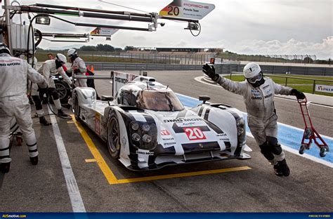 2014 Le Mans 24 Hours Porsche 與 Webber 再次回到 Lm 外傳 Benz翻車傳奇