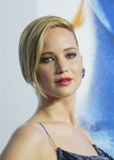 Jennifer Lawrence Is The Face Of Dior Addict Lipstick Glamour