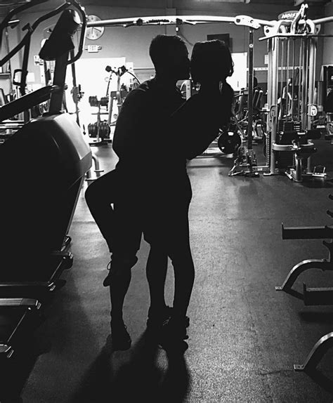 Gym Couple Photos Gym Couple Workout Pictures Fit Couples