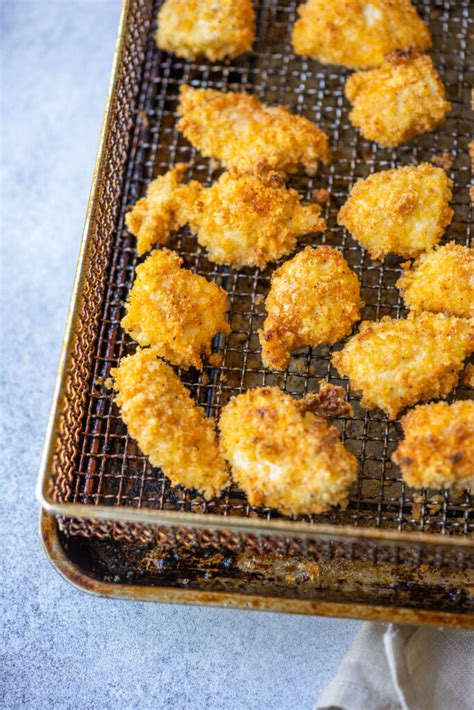 Pour the coated corn into a brown paper bag and sprinkle with salt. Can I Make Popcorn In Airfryer / How To Make Popcorn Which ...