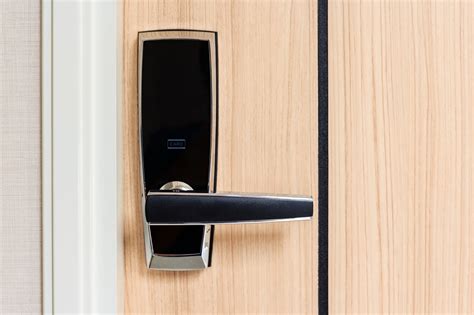 5 Types Of Business Door Locks To Consider Kennys Lock Inc