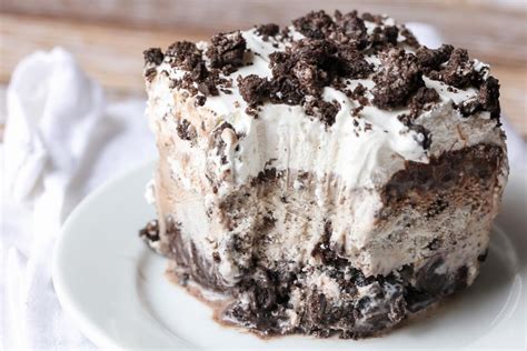 Maybe you would like to learn more about one of these? Oreo Ice Cream Cake - Just 5 Ingredients! | Lil' Luna