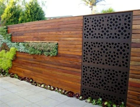 36 Beautiful Privacy Fences To Inspire You Backyard Modern Front Yard