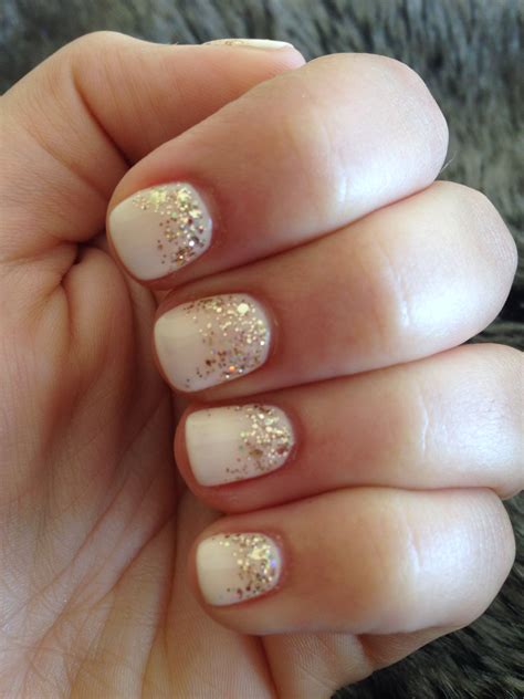Nude Gel Nails With Fading Gold Glitter Top To Bottom Ombre Gel Nails Nails Rose White Gel