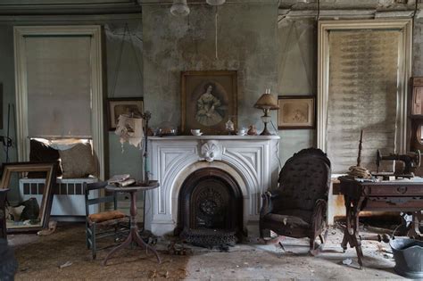 Step Inside This Abandoned Old House Untouched For 40 Years