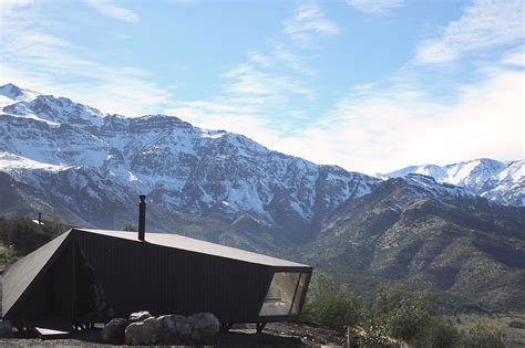 Striking Modern Cabin Rises Among Chilean Mountains Curbed
