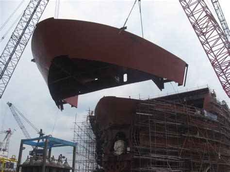 Nurdin basirun yakin industri perkapalan di kepri kembali bergairah. 20 Perusahaan Shipyard di Batam Gulung Tikar, Pengangguran ...