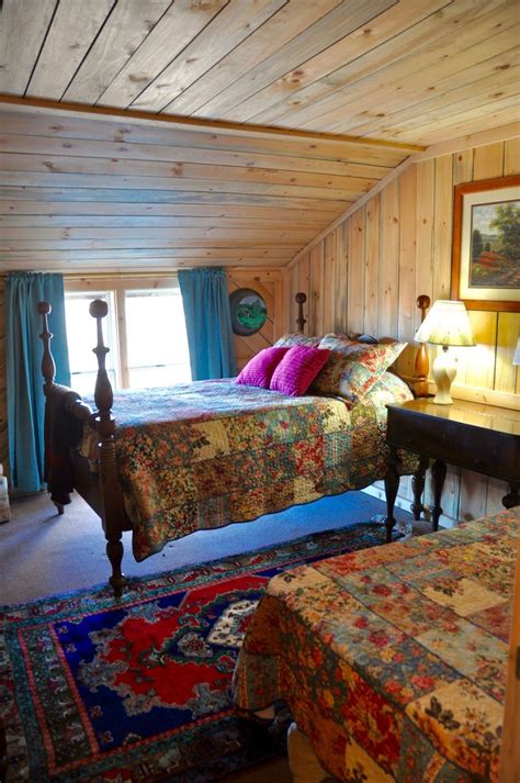 The pristine dan river and morotock park are 1/4 of a mile away. Singletree Lodge & Cabins- Vacation Rentals Hanging Rock, NC