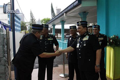 Selamat menyambut hari polis ke 214 buat semua warga pdrm. HARI POLIS KE-210- TPM HADIRI KHUTBAH KHAS SOLAT JUMAAT PDRM