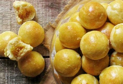 Isi selai nanas dan taruh di loyang. 5 Resep Kue Nastar dan Cara Membuatnya, Kue Favorit nan Ikonik