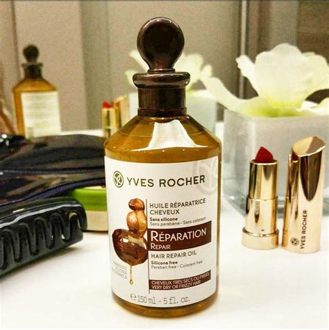 Today, there are several hair oils available in the market i recently picked up one such hair oil from yves rocher and today's review is all about yves rocher hair repair oil. Botanical Hair Care Hair Repair Oil - Yves Rocher Belgium