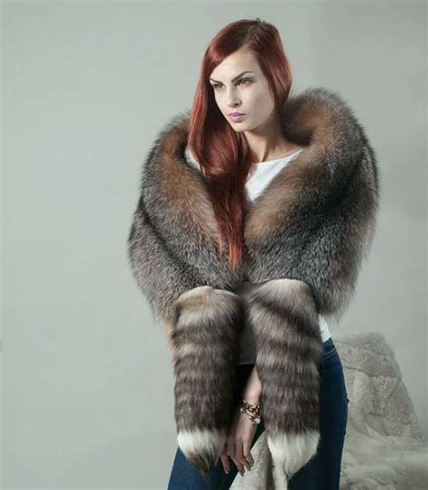 Fabulous Fox Fur Throw Collar And Cuff Fox Fur Fur Collars Furs Classy How To Wear Jackets