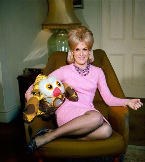 Britains Queen Of Pop 46 Beautiful Photos Of Dusty Springfield In The