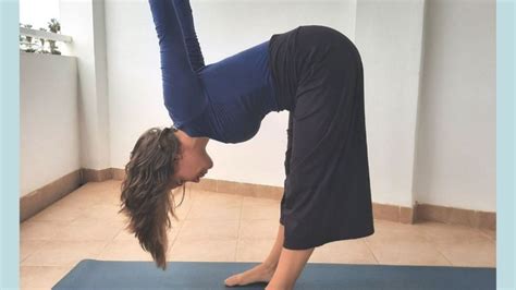 estas posturas de yoga te ayudarán a liberar la tensión de tu cuello mui fitness yoga