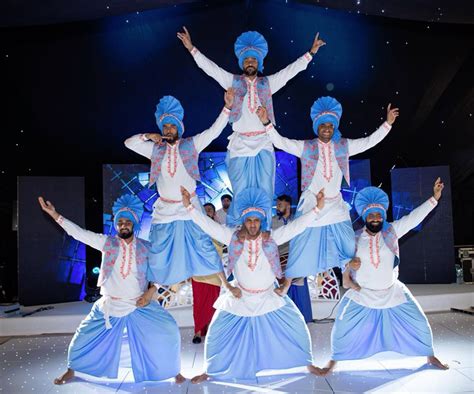 Bhangra Dancers And Indian Dhol Drummers For Your Bollywood Party