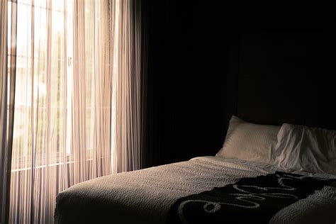 5 tips to sleep better at night vivacious bibliophile hotel bedroom design minimalist