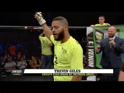 Video Trevin Giles Remains Unbeaten At Lfa 3 In Split Decision Mma