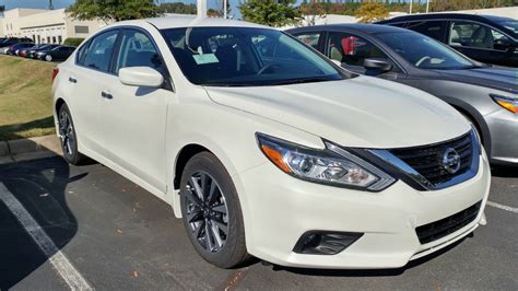 2017 White Pearl Nissan Altima 4d Sedan 2989 Youtube