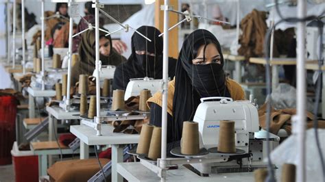 Pakistan Textile Industry Unhappy Over Polyster Price Rise Sourcing