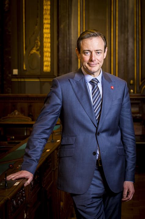 Select from premium bart de wever of the highest quality. Stad Antwerpen breidt gratis wifi uit | N-VA Stad Antwerpen