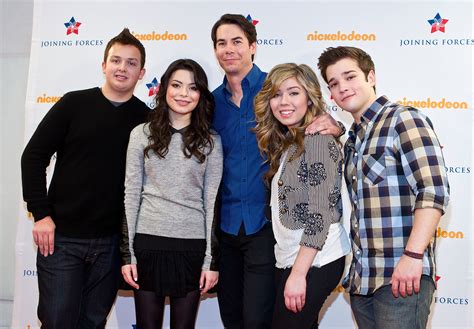 This is the official facebook page for icarly, created by dan schneider for nickelodeon! These 2 "iCarly" Cast Members Are Married Now And They're ...